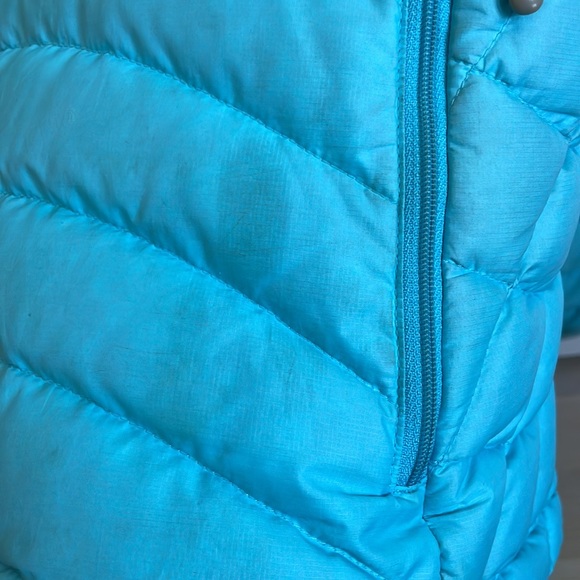 Ladies Patagonia goose light puffer jacket. Womens size Medium - Picture 4 of 8